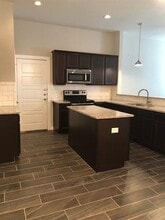 927 Skyview Dr in Midlothian, TX - Building Photo - Building Photo