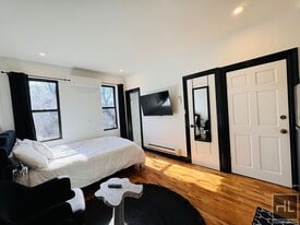 HANCOCK STREET, Unit 3B in Brooklyn, NY - Building Photo