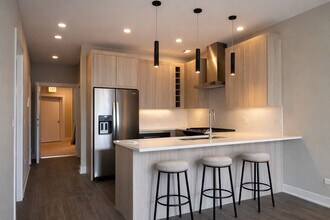 3244 N Lincoln Ave in Chicago, IL - Building Photo - Building Photo