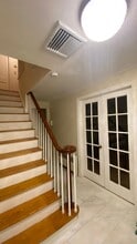 1607 Main St in Newington, CT - Building Photo - Building Photo