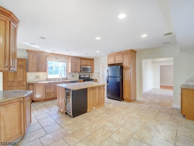 property at 176 Washington St