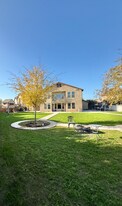 7269 W Robinwood Ln in Fresno, CA - Building Photo