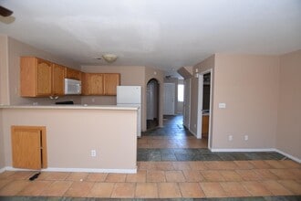 1920 Hodgenville St in Las Vegas, NV - Building Photo - Building Photo