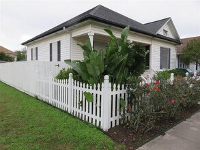 2423 37th St in Galveston, TX - Building Photo - Building Photo