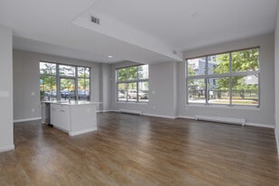 Allure @ Harbor Point in Stamford, CT - Building Photo