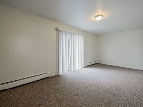 151 Huronview Ct in White Lake, MI - Building Photo - Building Photo