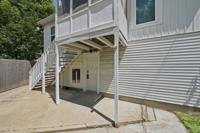 property at 310 S Barrett Ave