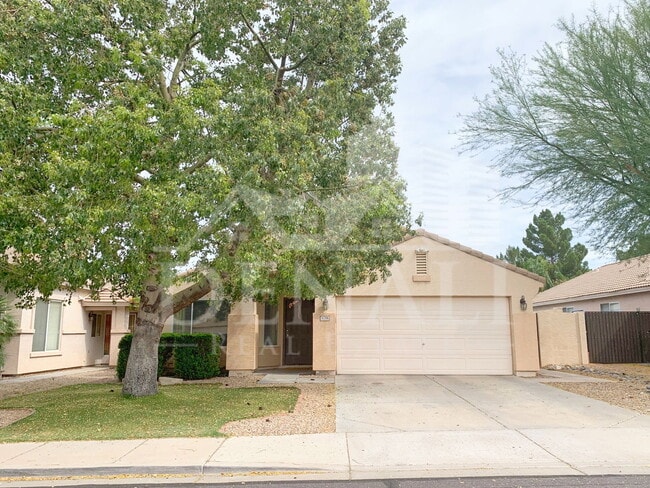 5758 E Garnet Ave