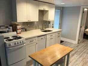 4516 Banks St, Unit Lower unit in New Orleans, LA - Foto de edificio - Building Photo