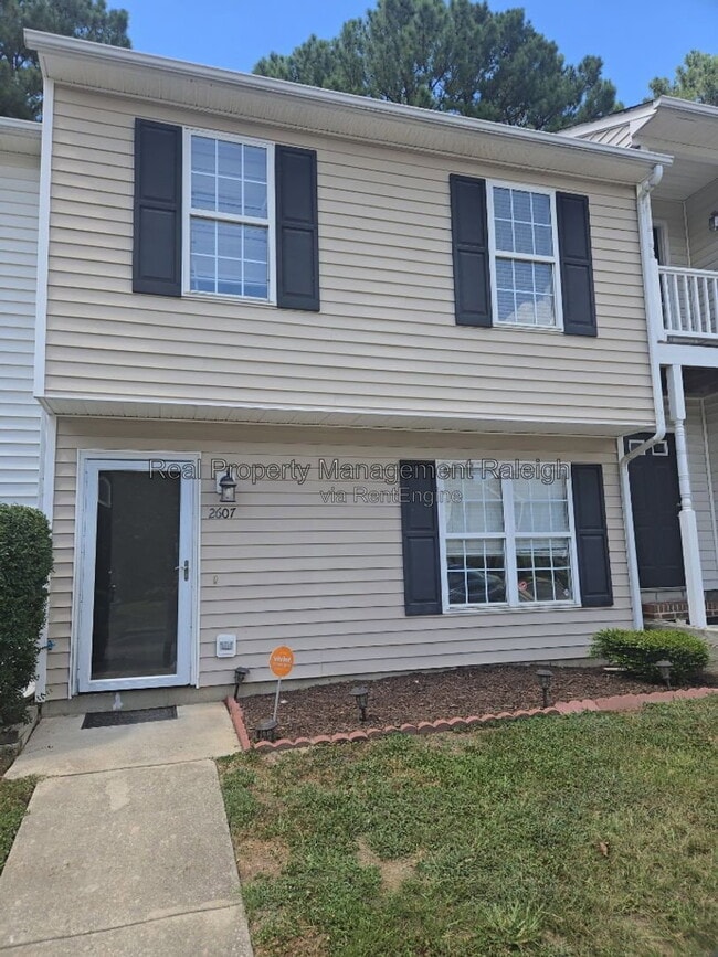 property at 2607 Dwight Pl