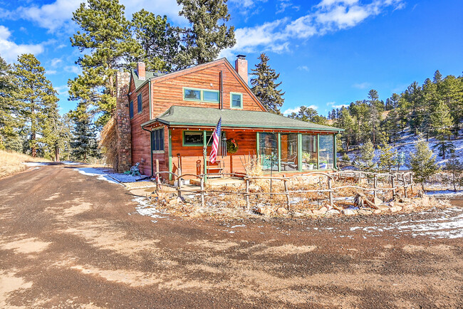 10541 Hwy 73 in Conifer, CO - Building Photo - Building Photo