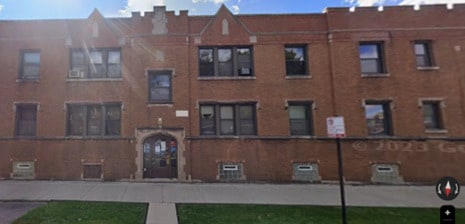 121 W 80th St in Chicago, IL - Building Photo