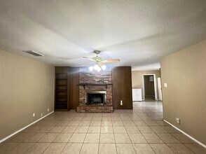 1105 Spring Lake Dr in Garland, TX - Building Photo - Building Photo