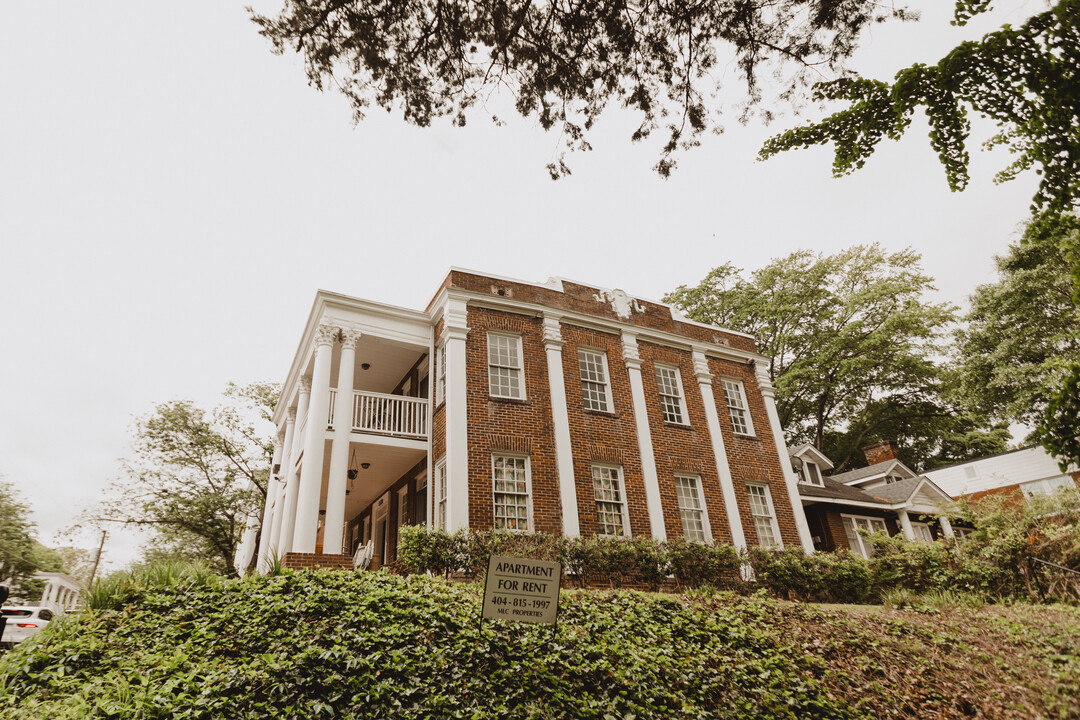 Virginia Court Apartments in Atlanta, GA - Building Photo