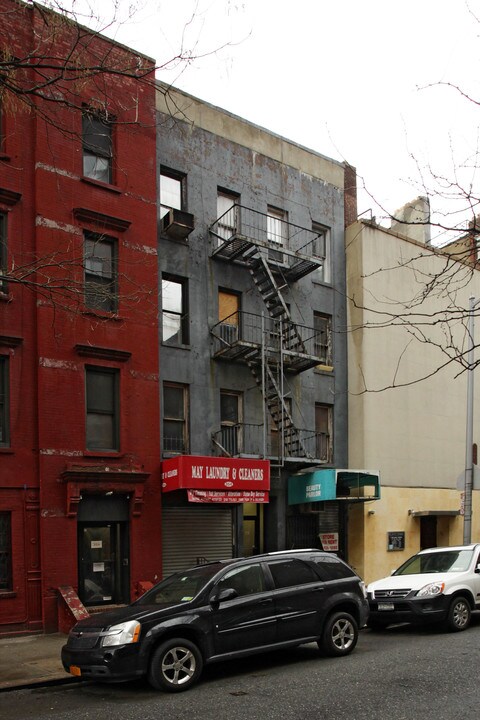 354 E 78th St in New York, NY - Building Photo