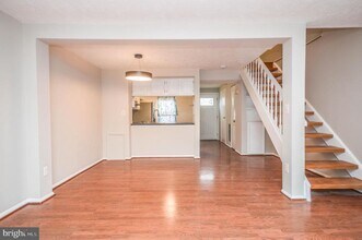 12509 Laurel Grove Pl in Germantown, MD - Building Photo - Building Photo