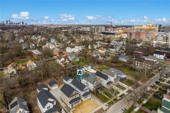 2250 E 100th St in Cleveland, OH - Building Photo - Building Photo