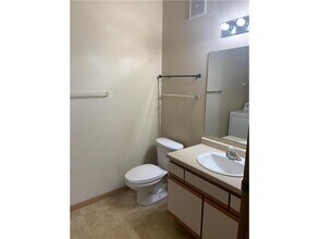 4210 47th St S in Fargo, ND - Building Photo - Building Photo