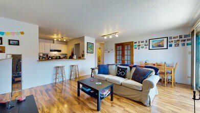 555 E 10th Ave in Denver, CO - Foto de edificio - Building Photo