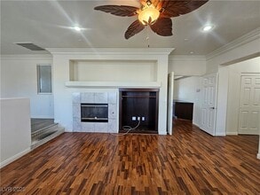 10134 Reflection Brook Ave in Las Vegas, NV - Foto de edificio - Building Photo