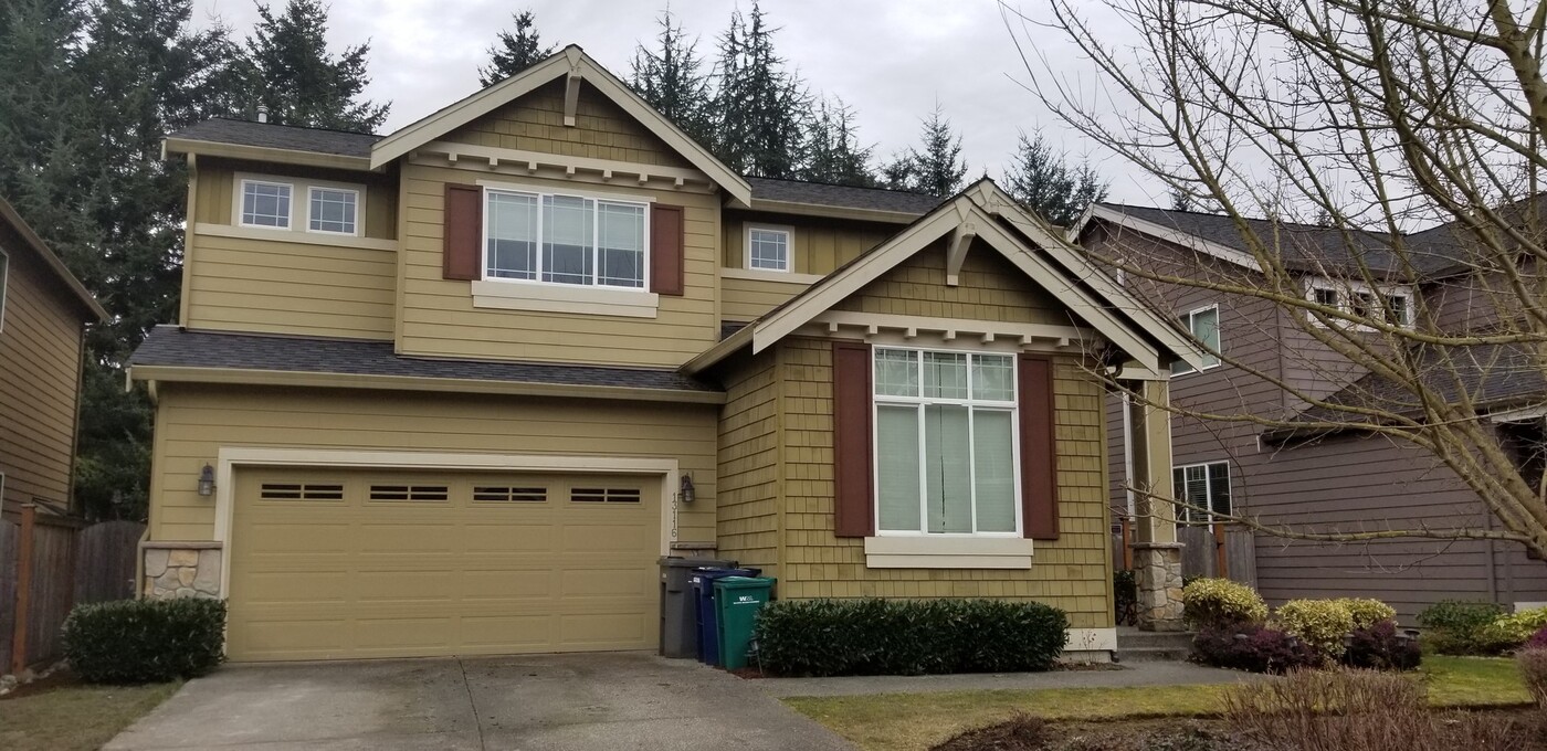 13116 112th Ave NE in Kirkland, WA - Building Photo
