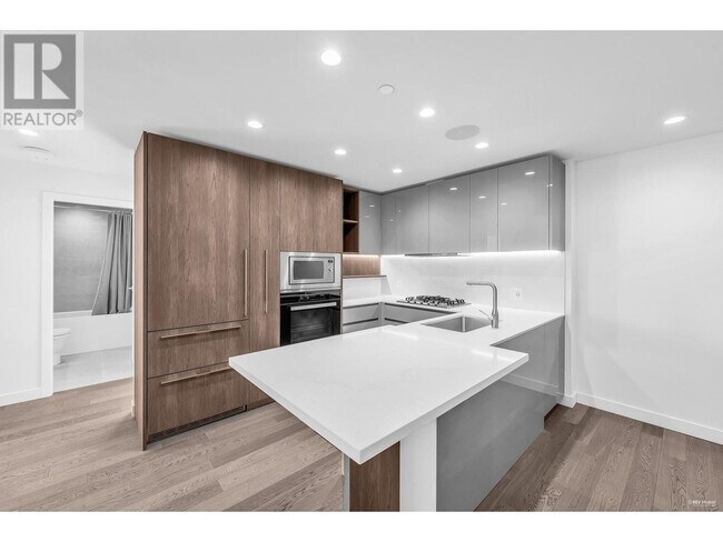 6811-6811 Pearson Wy in Richmond, BC - Building Photo - Building Photo