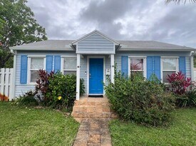 733 Green St in West Palm Beach, FL - Building Photo