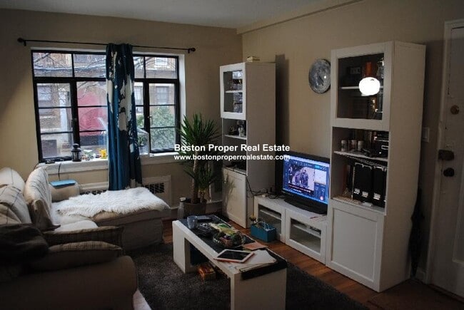 69 Strathmore Rd, Unit 2 in Boston, MA - Building Photo - Building Photo