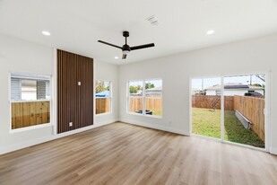 3614 Temple St in Tampa, FL - Building Photo