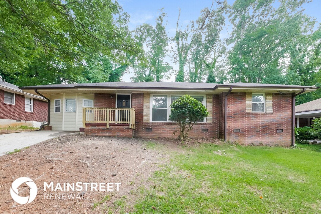 3141 Bellgreen Way in Decatur, GA - Foto de edificio