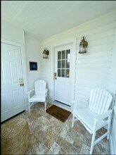 63 Portland Ave in Old Lyme, CT - Building Photo - Building Photo