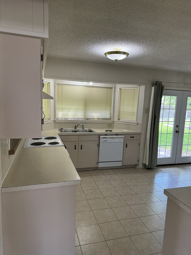 property at 2412 Asbury St