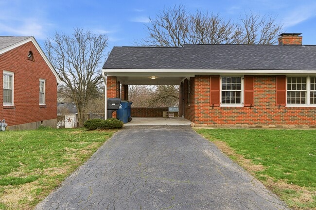 925 Ashland Ave in Shelbyville, KY - Building Photo - Building Photo