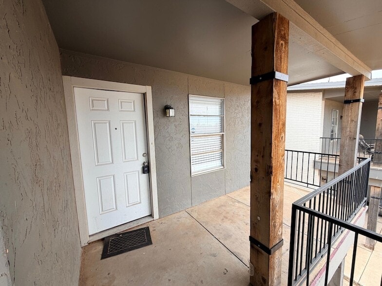 3302 Salisbury Ave, Unit D in Lubbock, TX - Building Photo