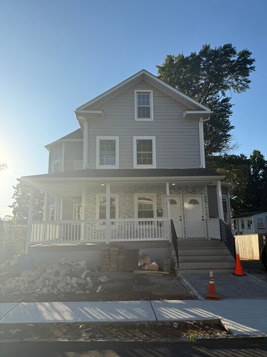 51 N Maple Ave, Unit 2 in East Orange, NJ - Building Photo