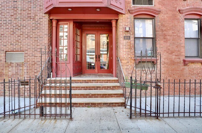101 Willow Ave in Hoboken, NJ - Building Photo - Building Photo