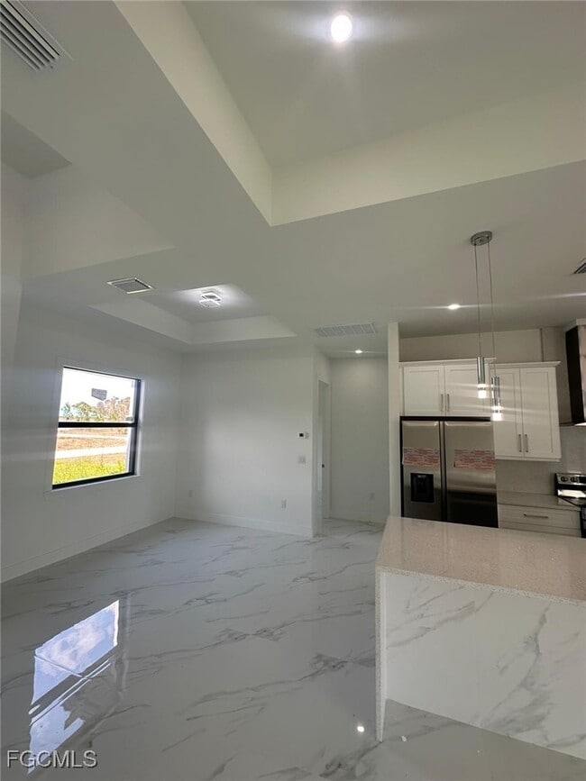 property at 1022 Candlelight Dr