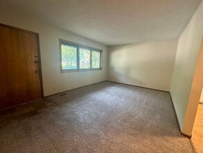 2200 Ammon Ave in Lincoln, NE - Building Photo - Building Photo