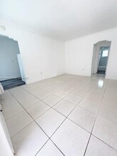 7445 Harding Ave in Miami Beach, FL - Building Photo - Building Photo