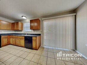 6631 Arbor Farm in San Antonio, TX - Building Photo - Building Photo