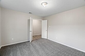 7642 Appleberry Dr in Cypress, TX - Building Photo - Building Photo