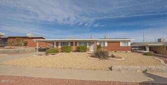 3913 Titanic Ave in El Paso, TX - Building Photo
