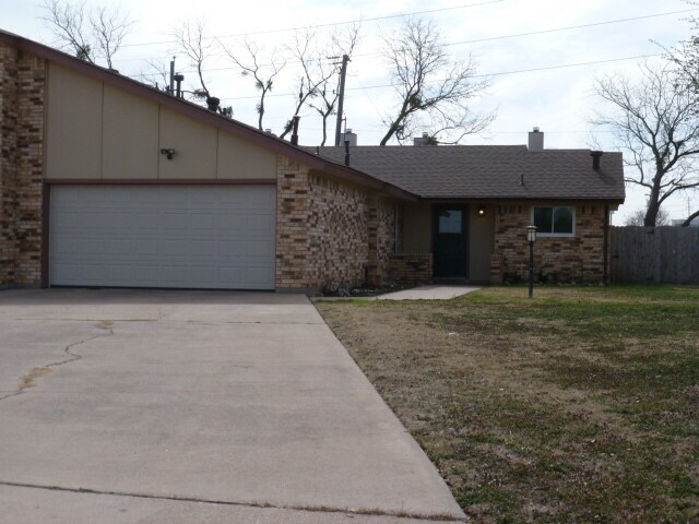 3043 Curry Ln in Abilene, TX - Building Photo