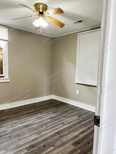 2205 1/2 5th Ave in Council Bluffs, IA - Building Photo - Building Photo