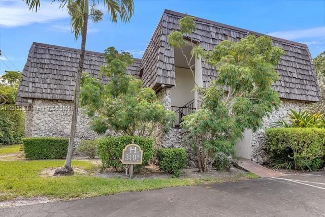 3101 Oakland Shores Dr in Oakland Park, FL - Building Photo - Building Photo