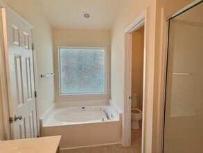 2710 Wyntercrest Ln in Durham, NC - Building Photo - Building Photo