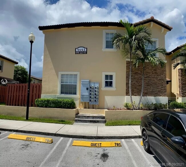 9153 SW 227th St in Cutler Bay, FL - Building Photo - Building Photo