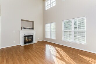 13514 Planters Row Dr in Charlotte, NC - Foto de edificio - Building Photo