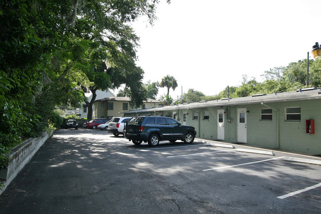 401 E Gore St in Orlando, FL - Foto de edificio - Building Photo