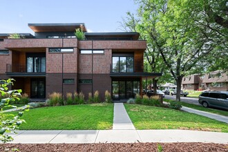 201 S Marion St Pkwy in Denver, CO - Building Photo - Building Photo